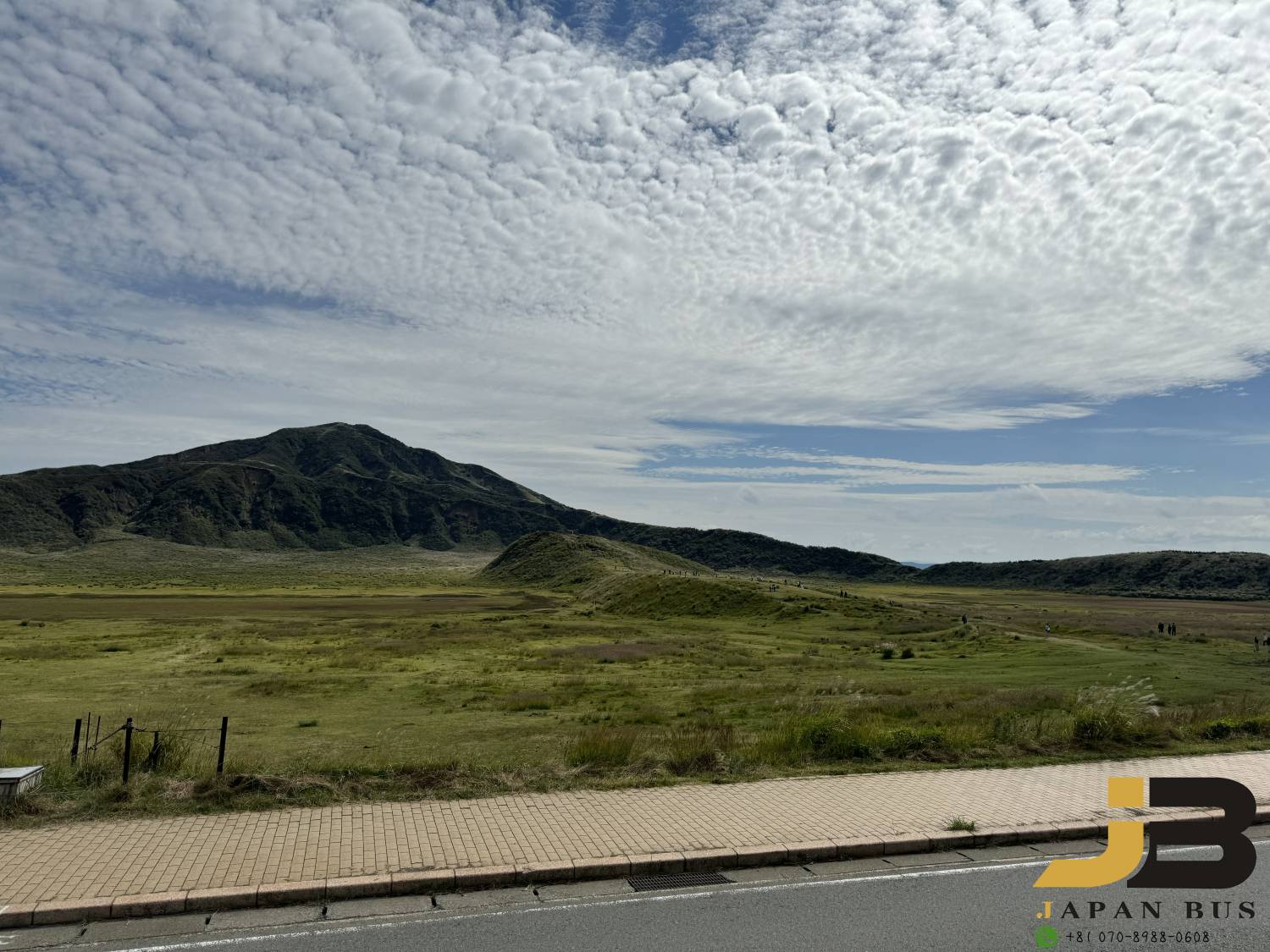 阿蘇火山黑川溫泉以及黑川溫泉點燈之旅｜阿蘇火山｜草千里｜黑川溫泉｜黑川溫泉湯明｜(中文或廣東話導遊)附抽獎活動