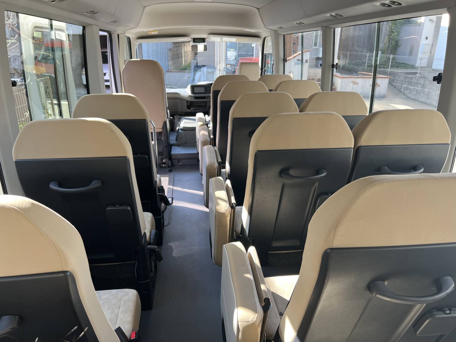 TOYOTA COASTER 22人車(普通話司機)*北海道*(綠牌-合法營運車輛)