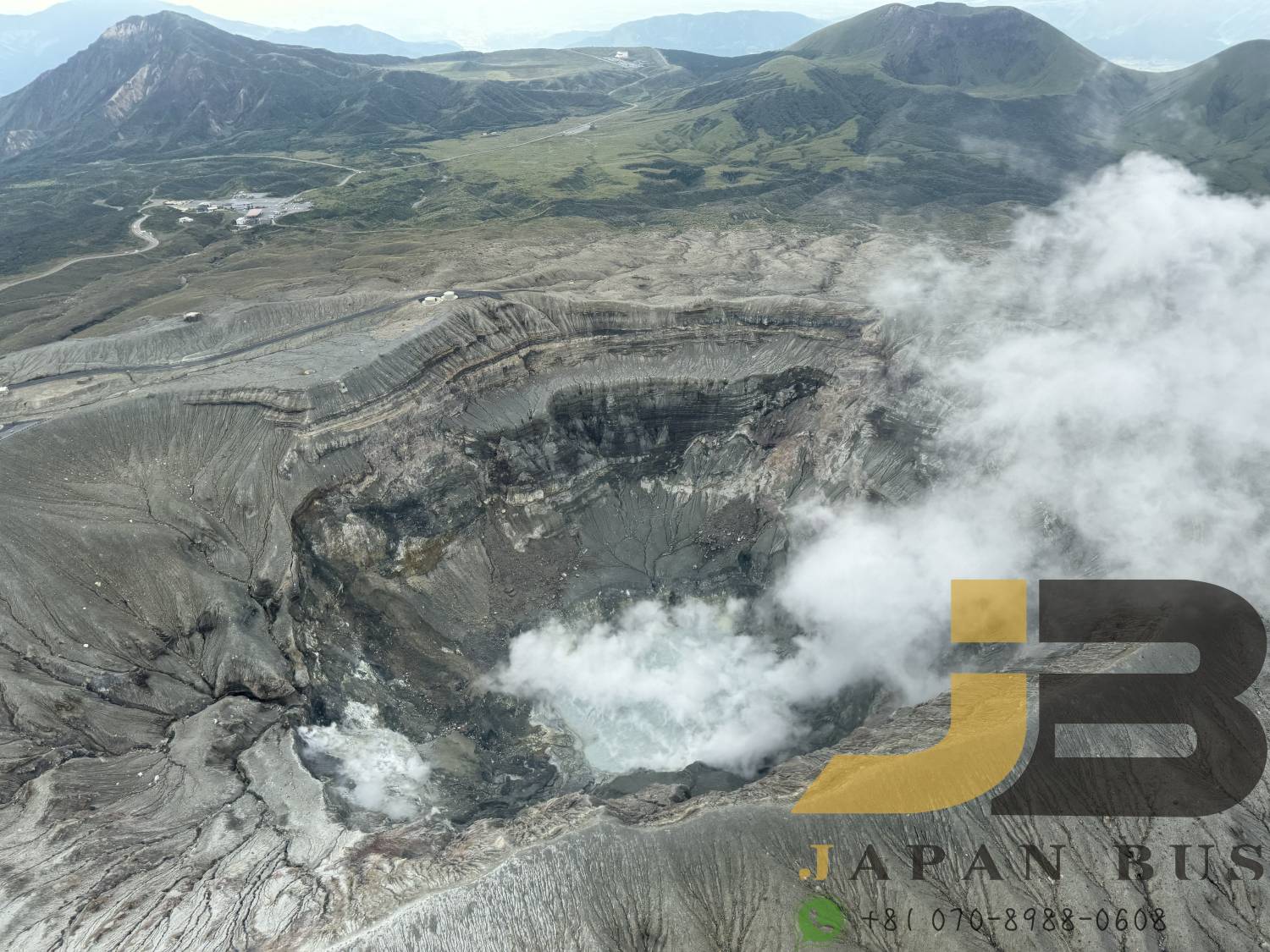阿蘇火山黑川溫泉以及黑川溫泉點燈之旅｜阿蘇火山｜草千里｜黑川溫泉｜黑川溫泉湯明｜(中文或廣東話導遊)附抽獎活動