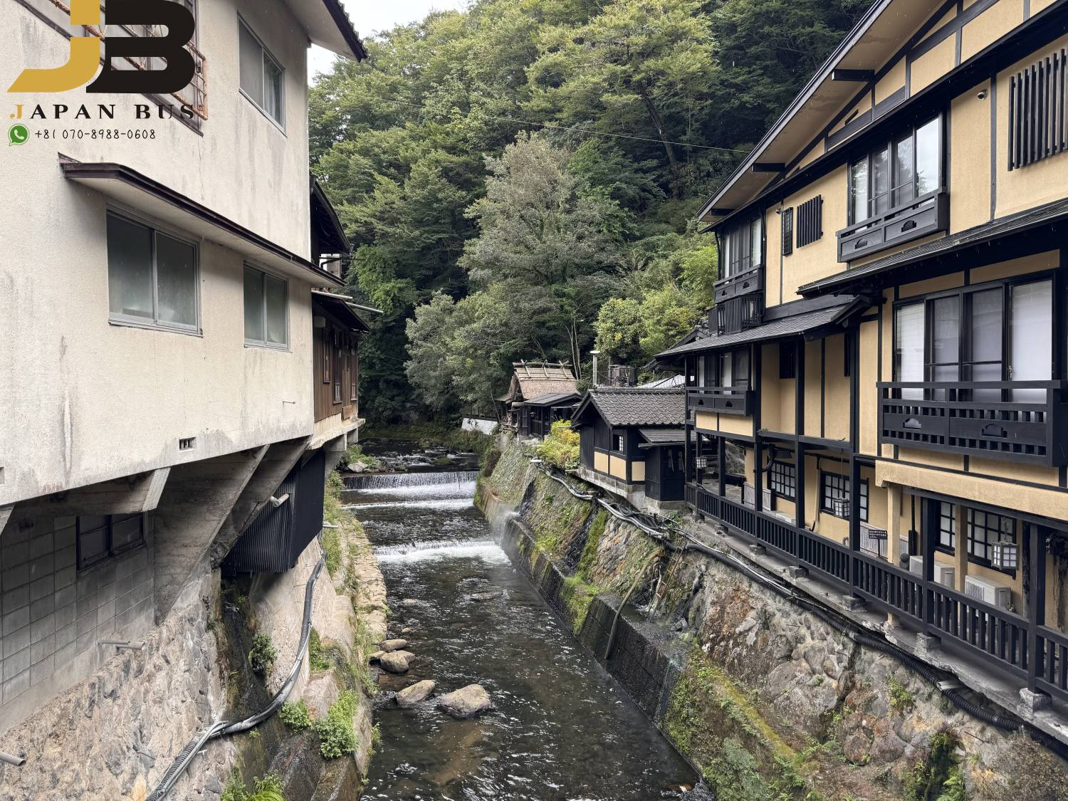 阿苏火山黑川温泉以及黑川温泉点灯之旅｜阿苏火山｜草千里｜黑川温泉｜黑川温泉汤明｜(中文或广东话导游)附抽奖活动