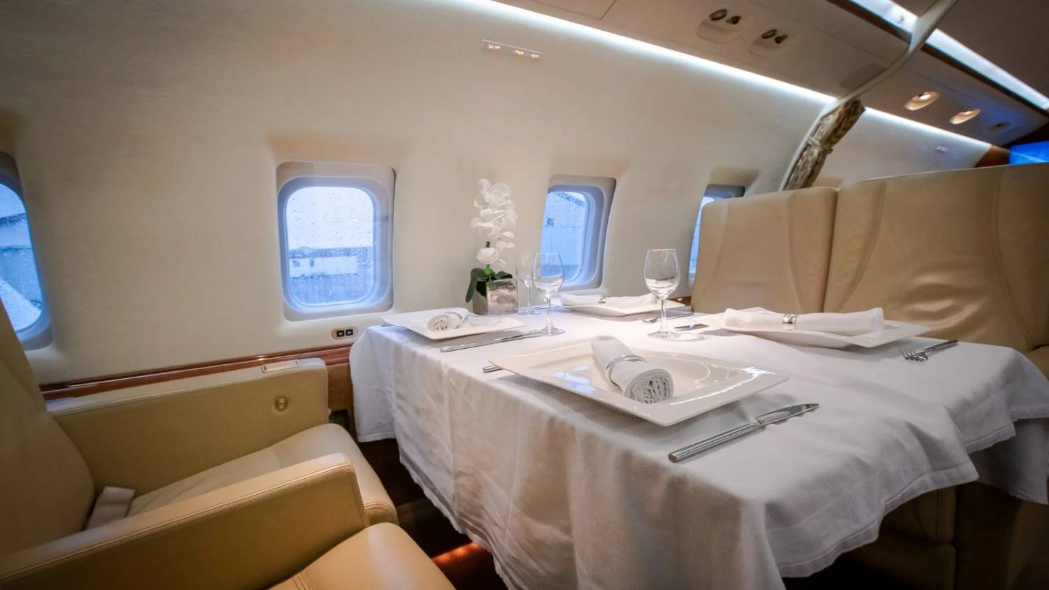 BOMBARDIER CHALLENGER 604