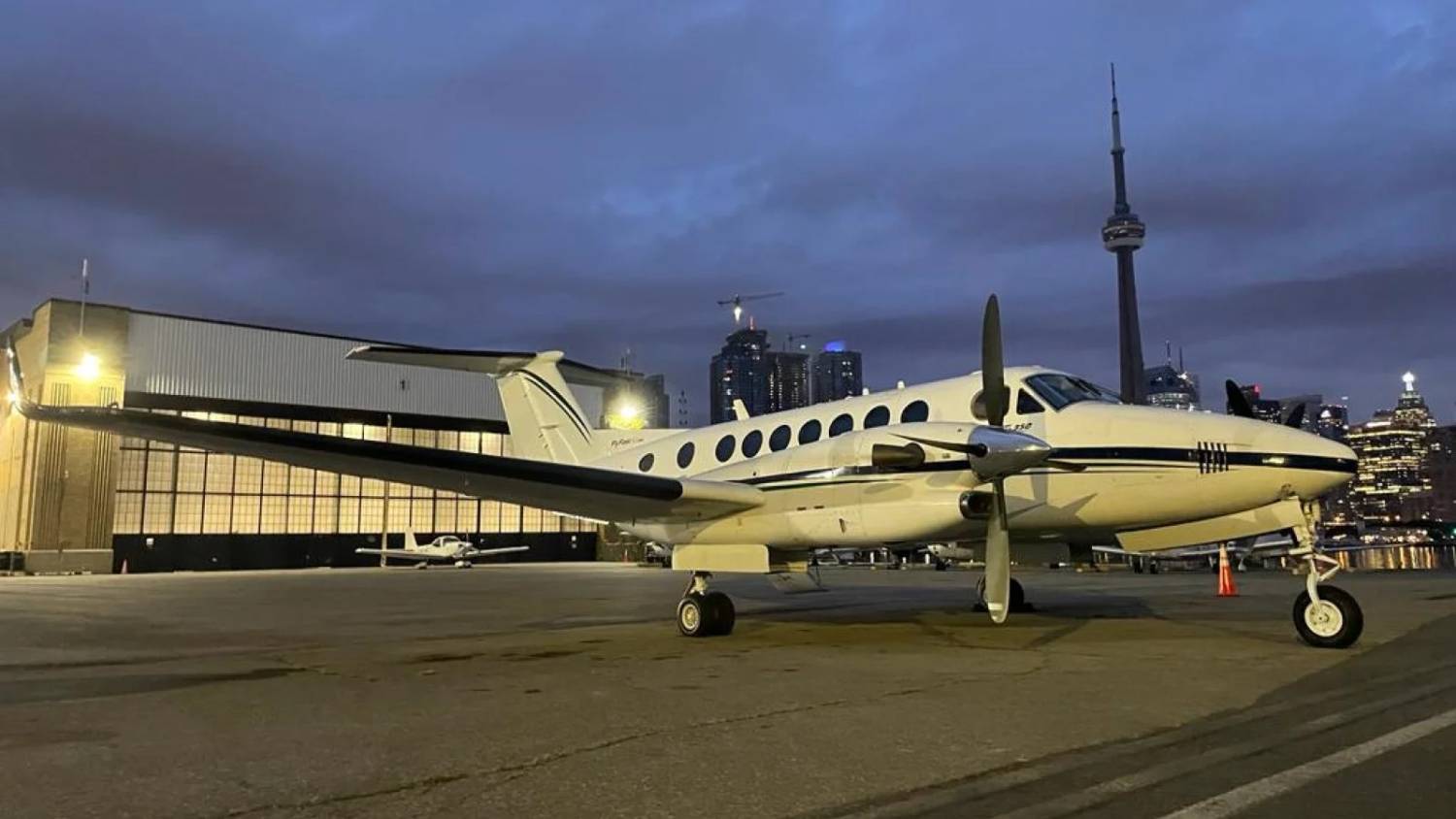BEECHCRAFT KING AIR 350 350I