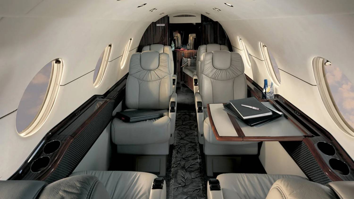 HAWKER BEECHCRAFT 400