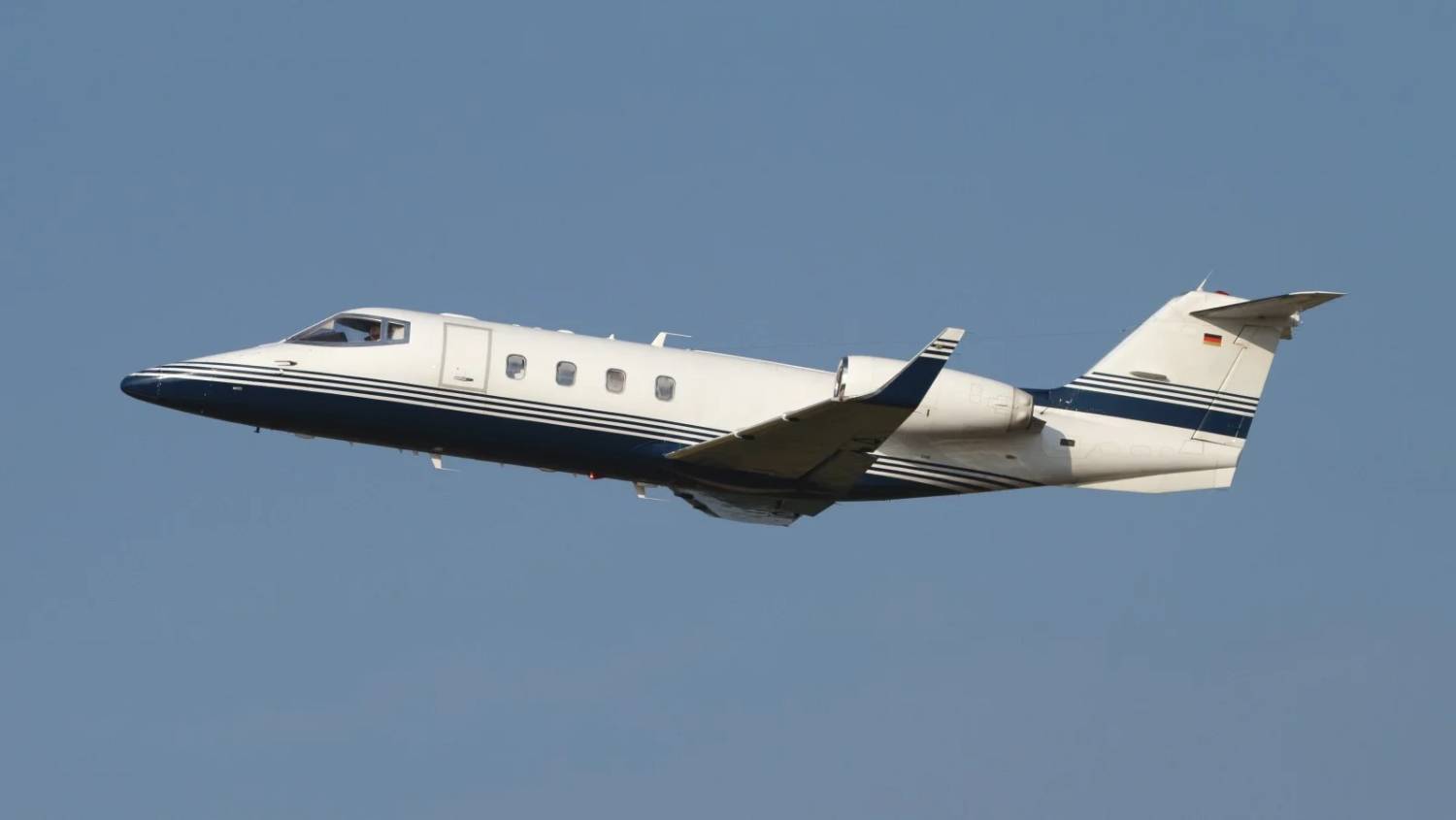 BOMBARDIER LEARJET 55