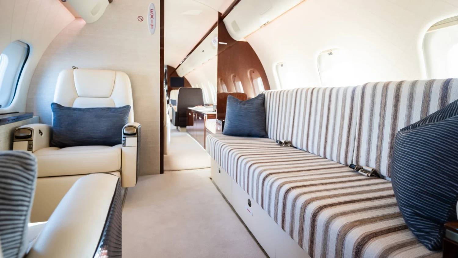 BOMBARDIER GLOBAL 5000