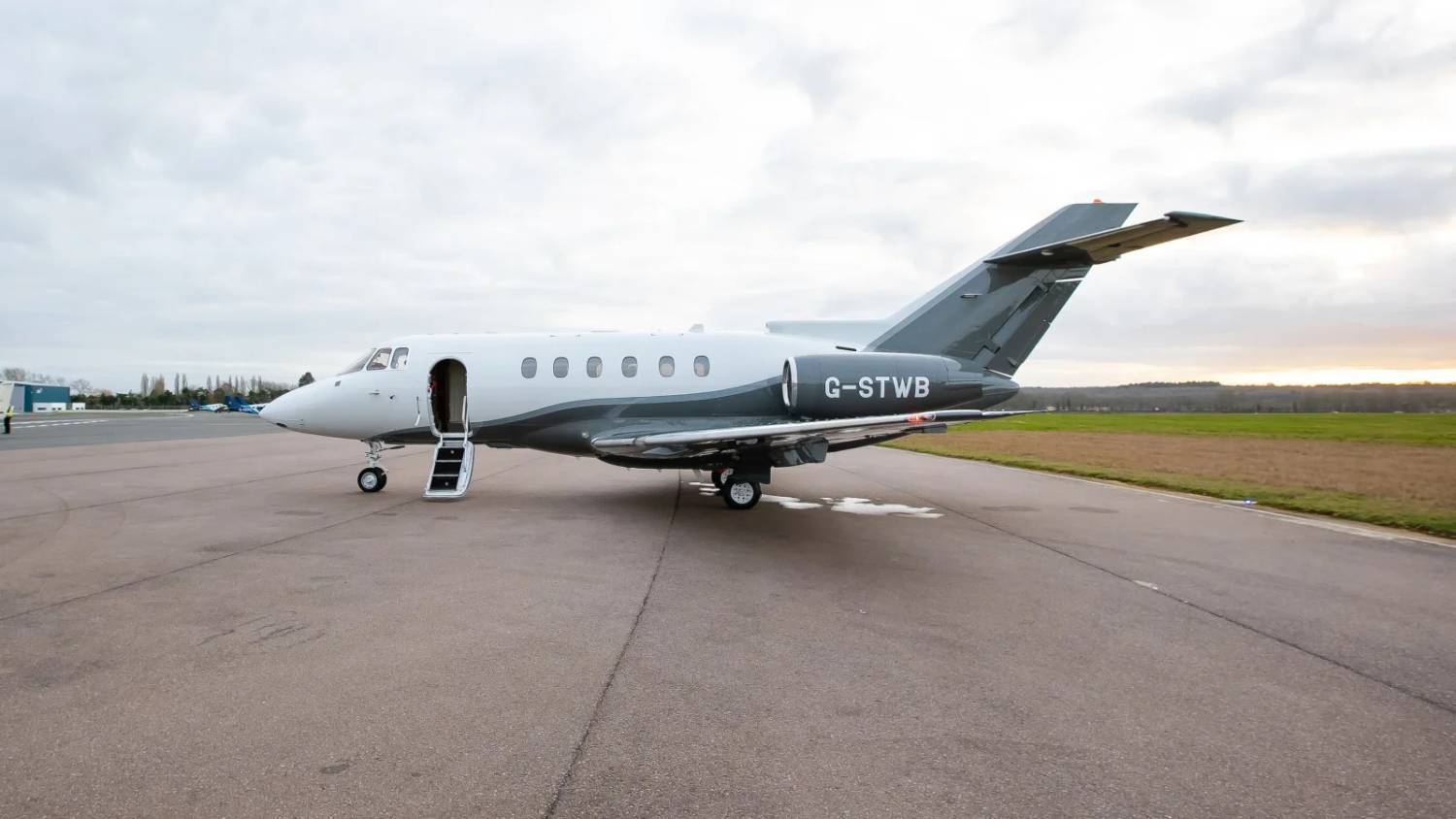 HAWKER BEECHCRAFT 750