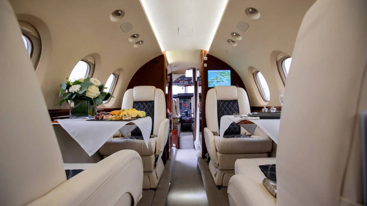 HAWKER BEECHCRAFT 750