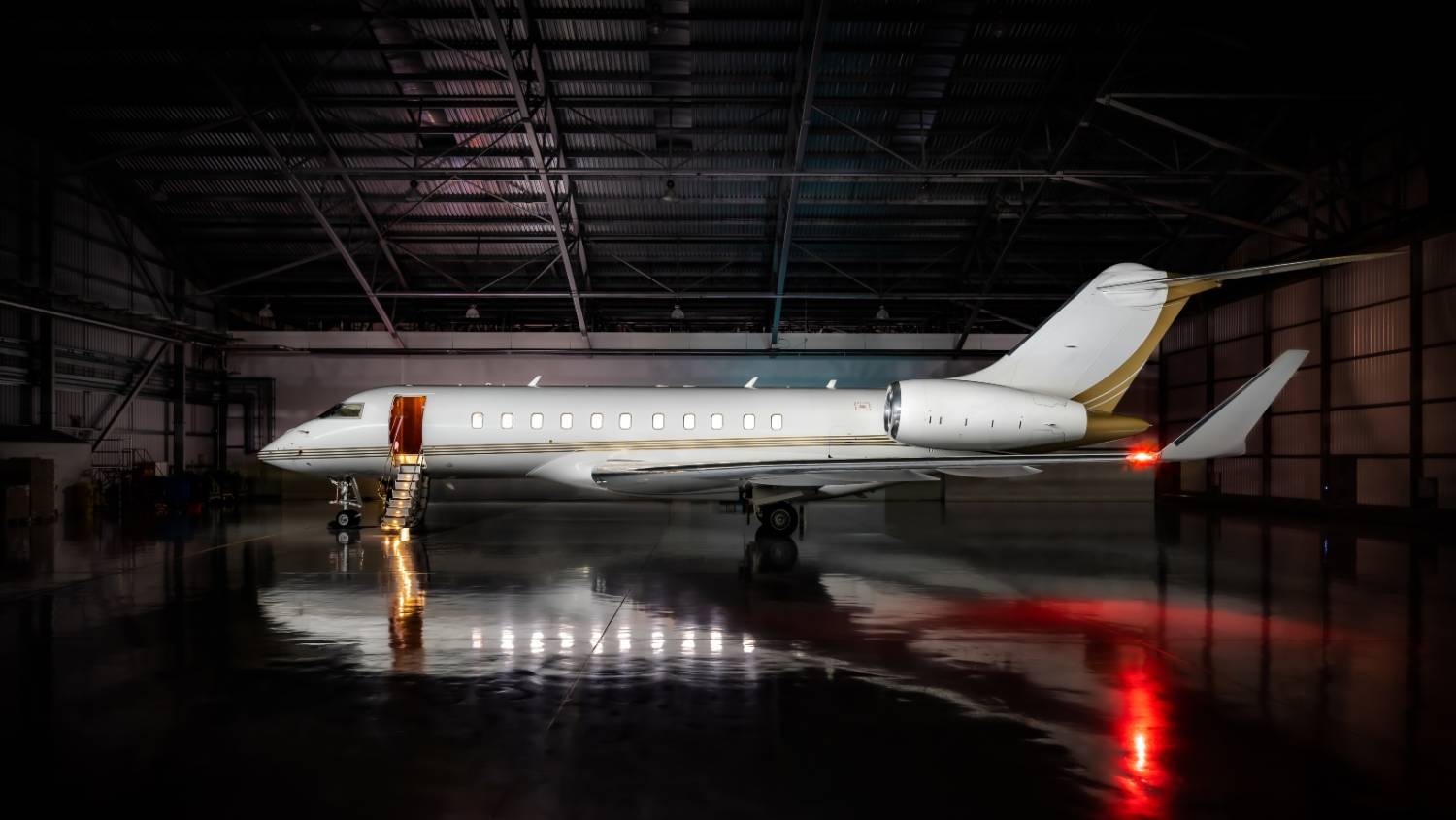 BOMBARDIER GLOBAL 5000