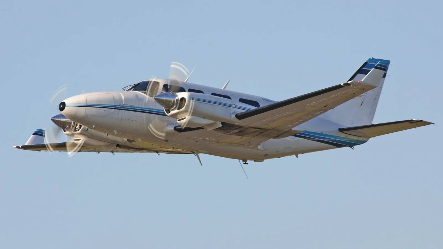 PIPER PA-31 NAVAJO CHIEFTAIN